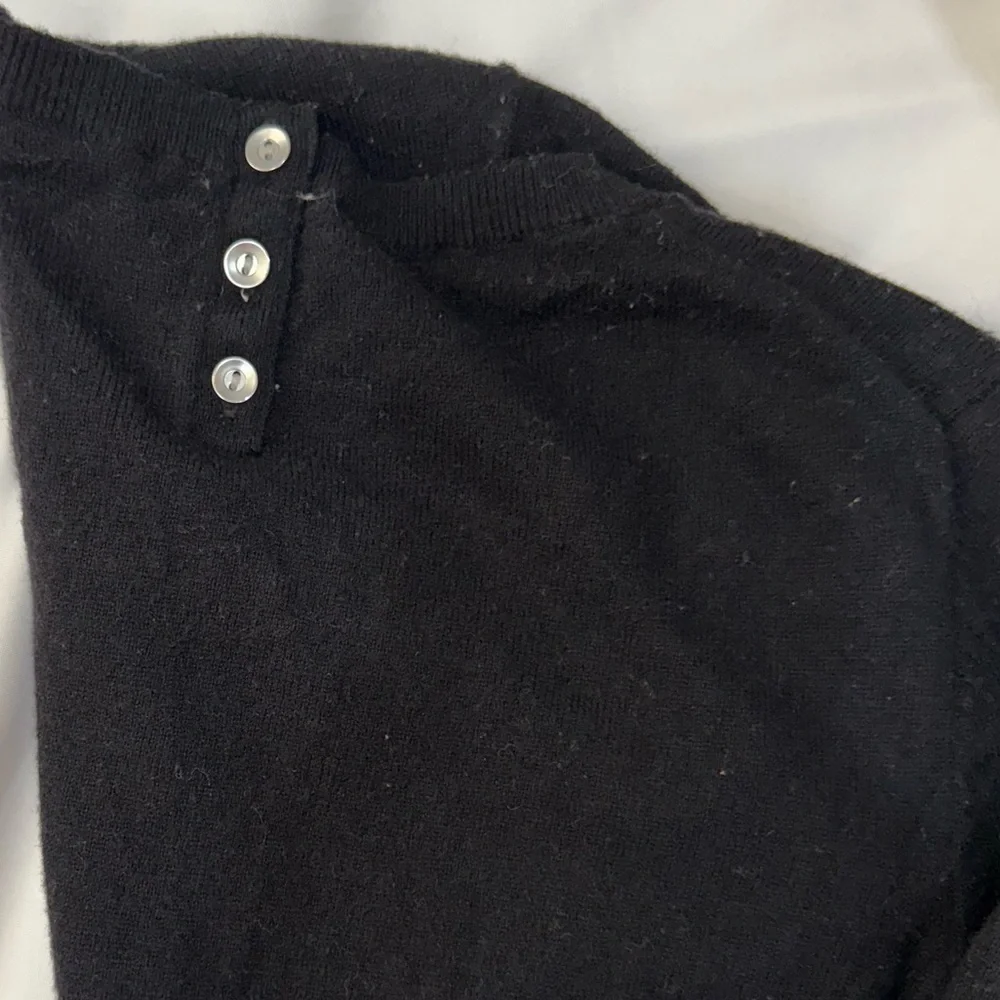 Talbots Black Long Sleeve bell shaped cuffs knit sweater Top size S - Picture 9 of 11